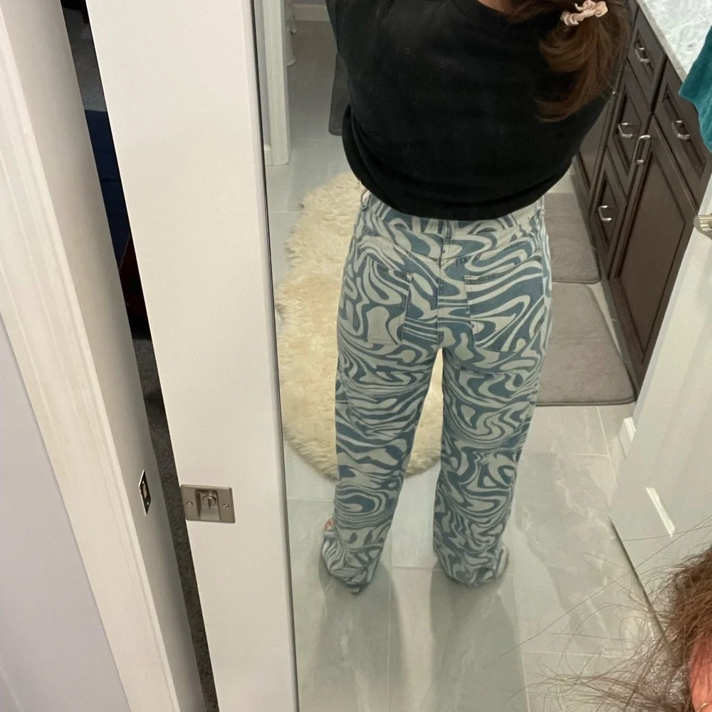 Funky Jeans - Picture 2 of 2